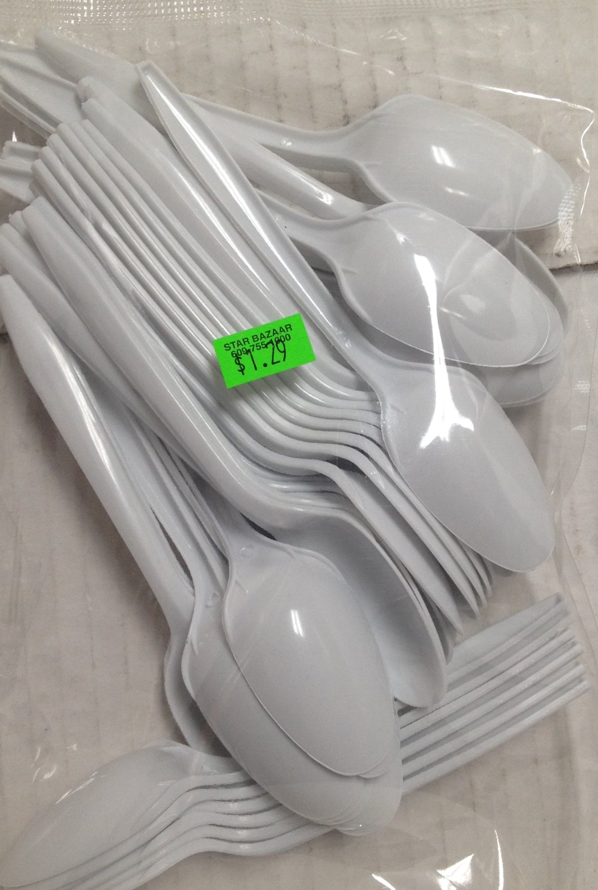 Large Size Plastic Spoons Pack 8 OZ - 220 Gms