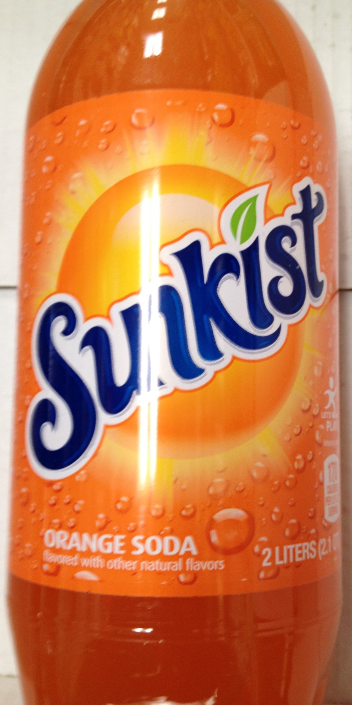 Sunkist Orange Soda 70.4 Oz - 2000 Gms